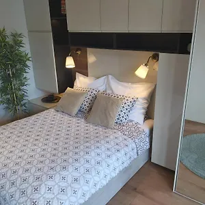 Apartament Siedmiogrodzka - Handy Location, Aircon&garage Free, Warszawa